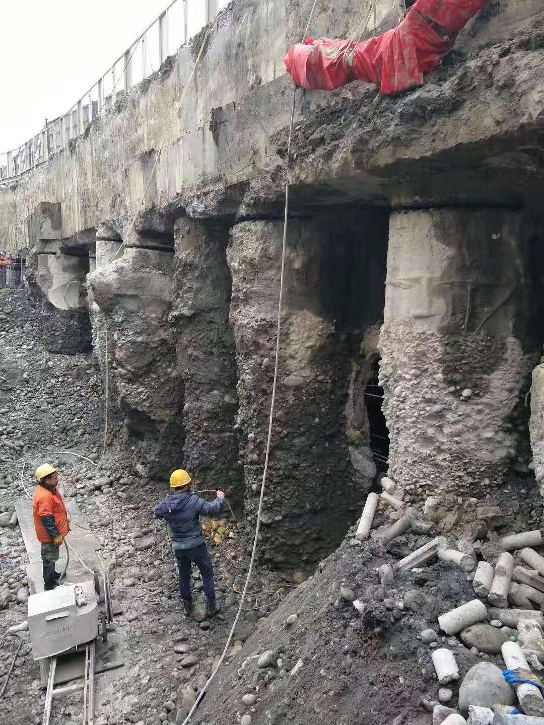 成都混凝土专业拆除公司电话？-成都战狼拆除