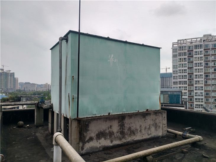 成都战狼拆除团队楼顶水箱拆除施工多少钱？