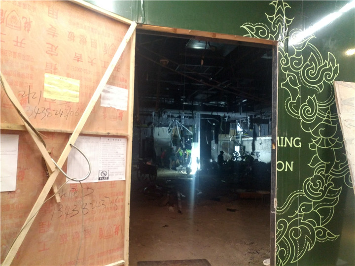 成都专业群光广场餐饮店拆除清运-战狼拆除室内装修拆除